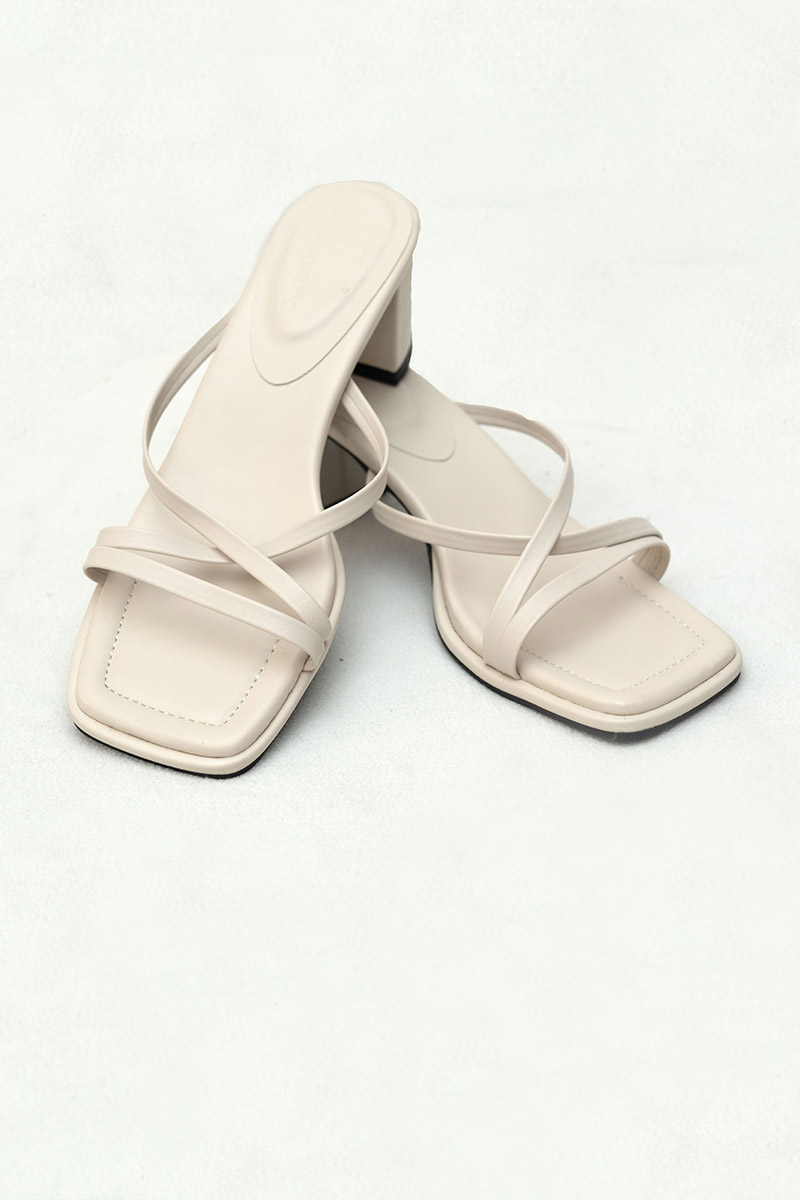 Pink Almirah Women Solid Sandals | Vishal Mega Mart India